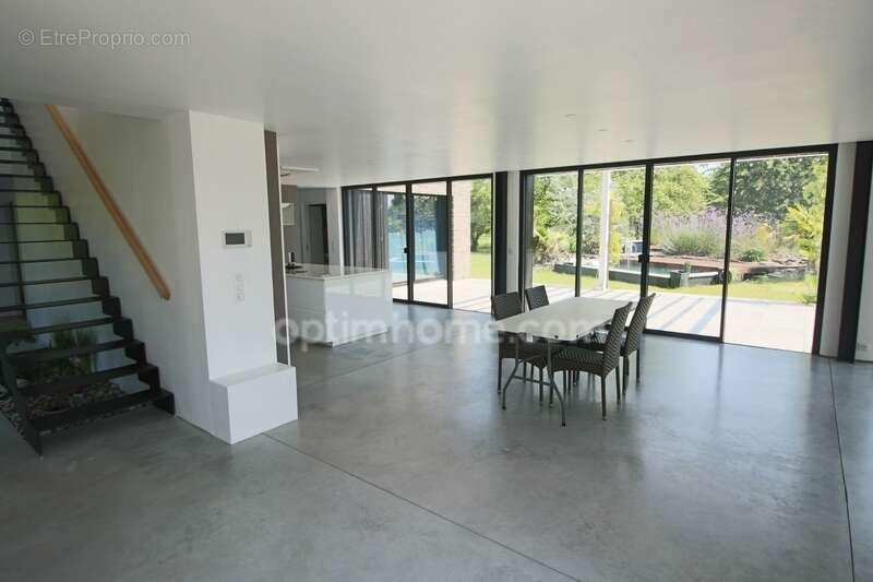 Templeuve-en-Pévèle – Maison cubique récente de 175 m² – Semi plain pied – Prestations haut de gamme - photo 7