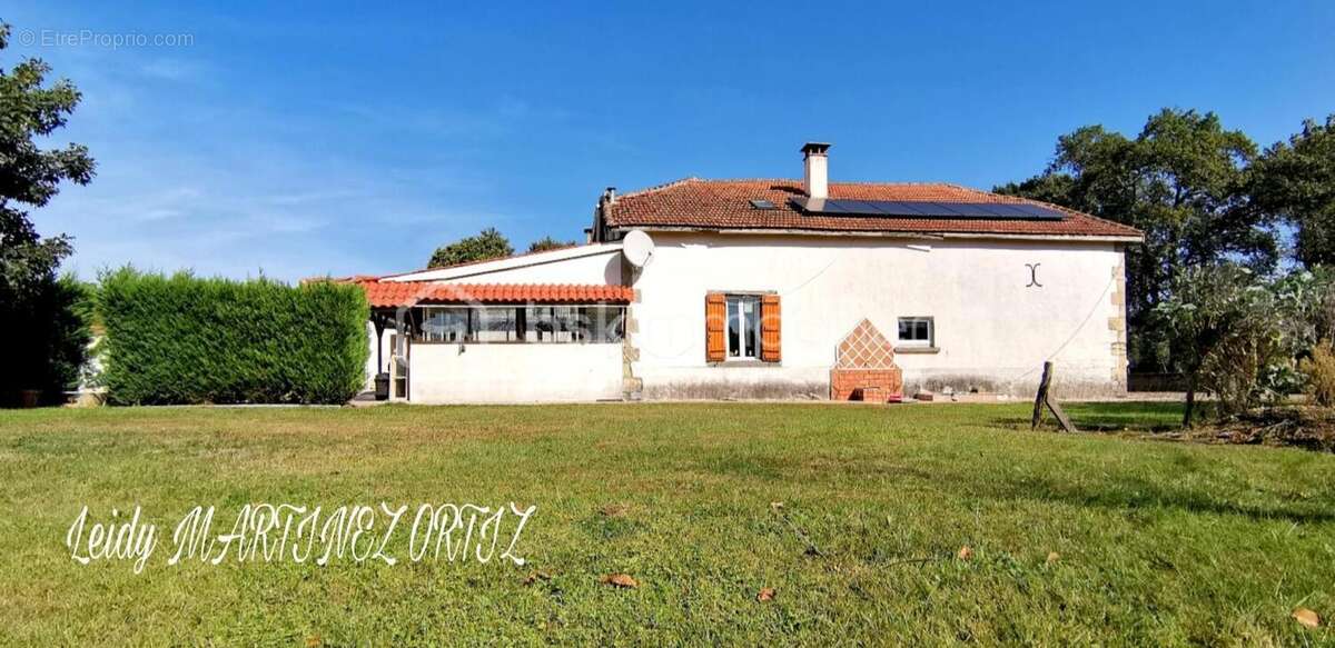 Vaste maison landaise en pierre, 170m², piscine, dépendances. Terrain 3000m² - photo 7