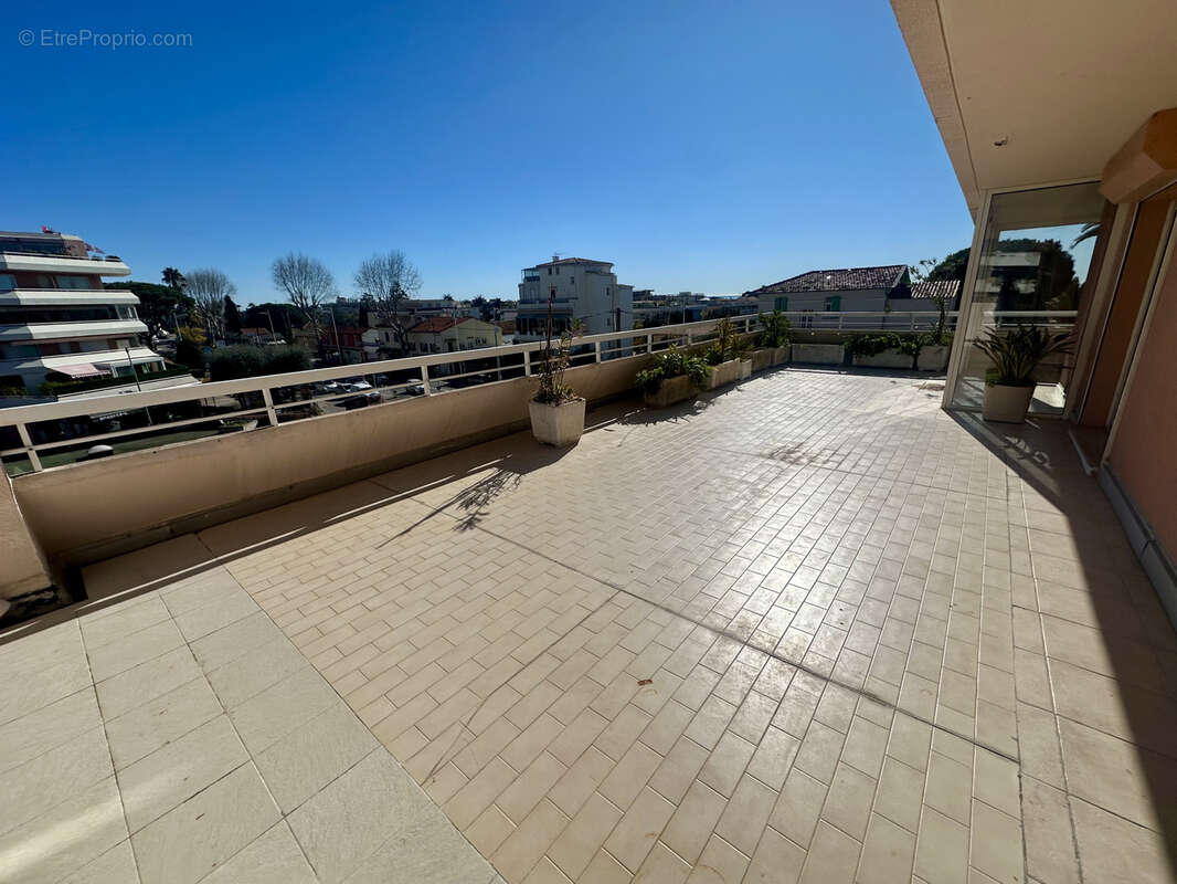 Appartement à CAGNES-SUR-MER