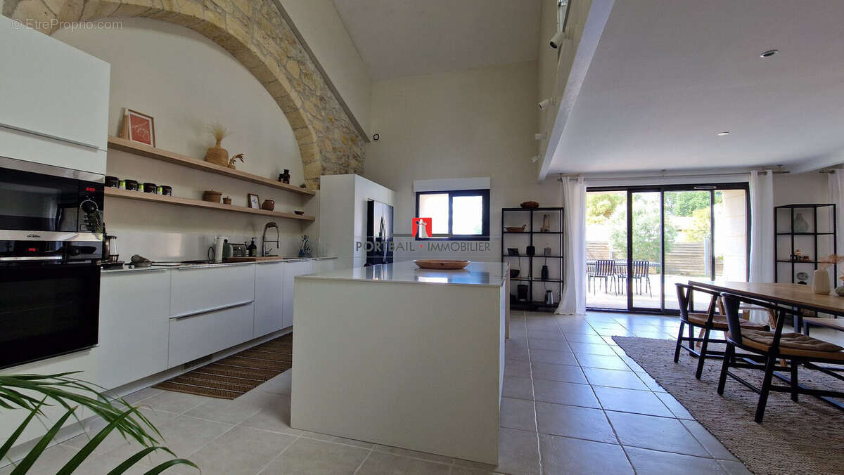 Maison à SAINT-ANDRE-DE-CUBZAC