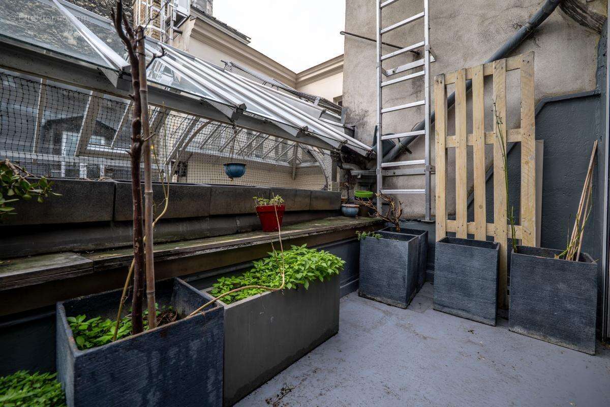 Appartement à PARIS-2E