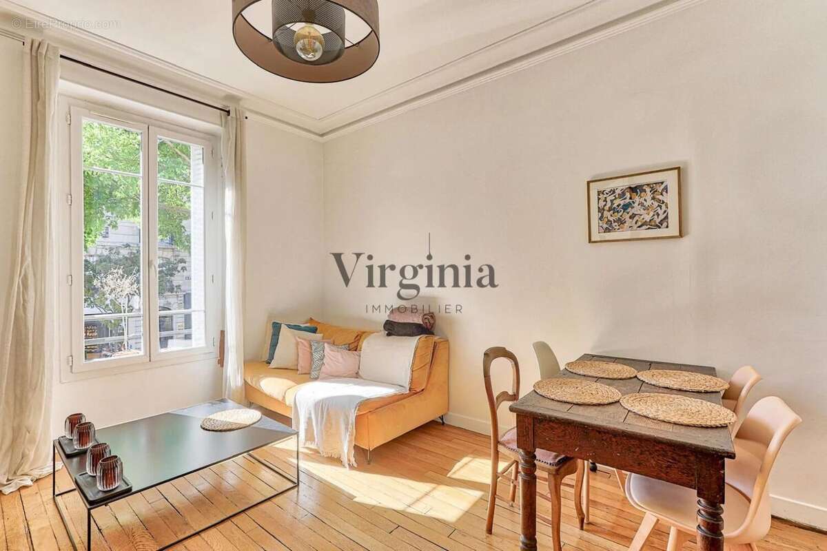 Appartement à CHARENTON-LE-PONT