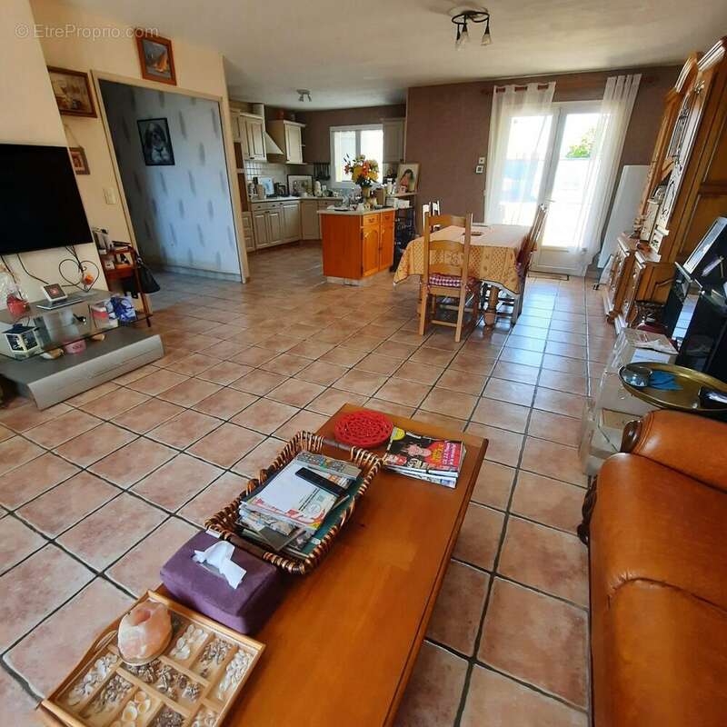 Maison à CORDEMAIS