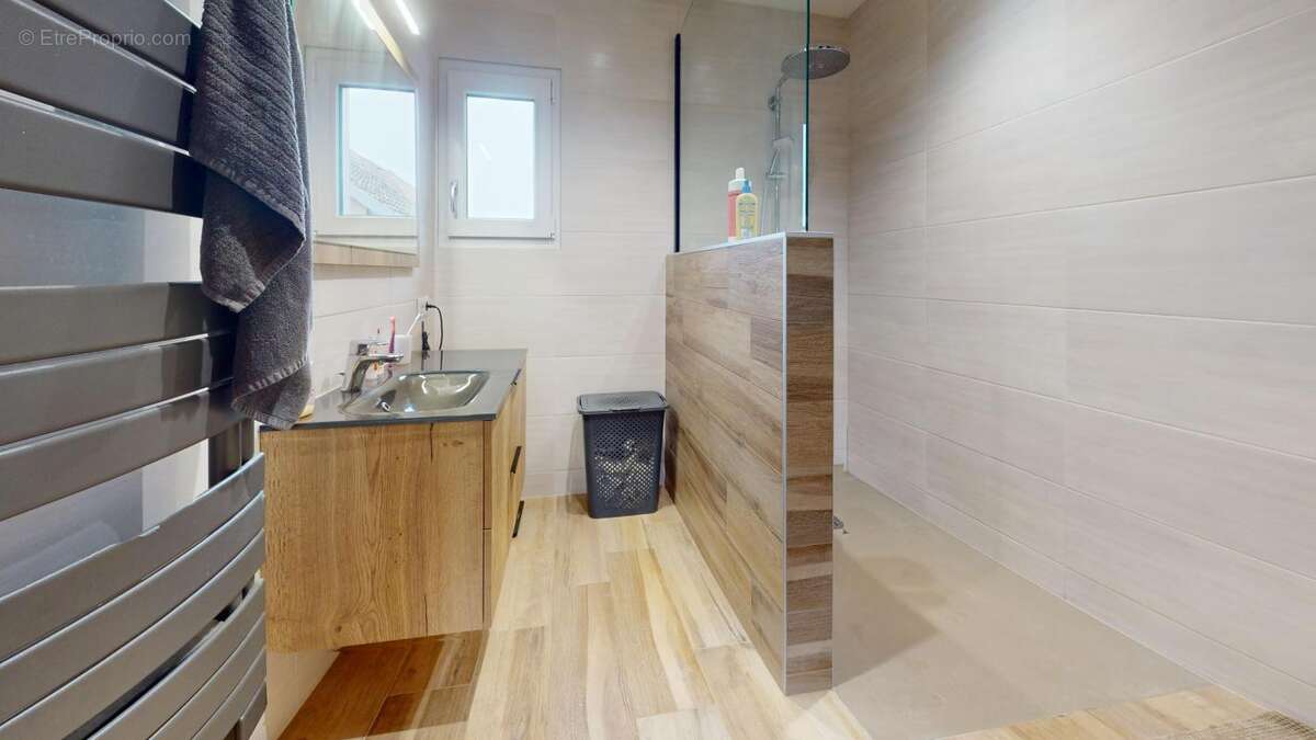 Maison contemporaine 2020 – Piscine – DPE A – Terrain 12,75 ares - photo 6