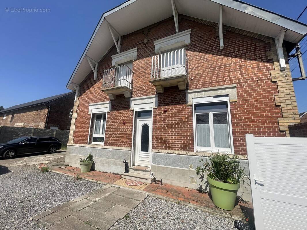 Maison à MONT-D'ORIGNY