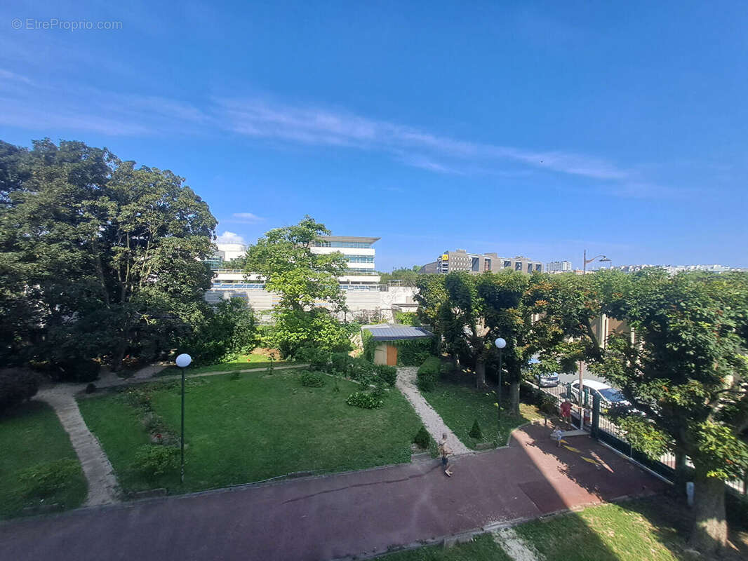 Appartement à MONTROUGE