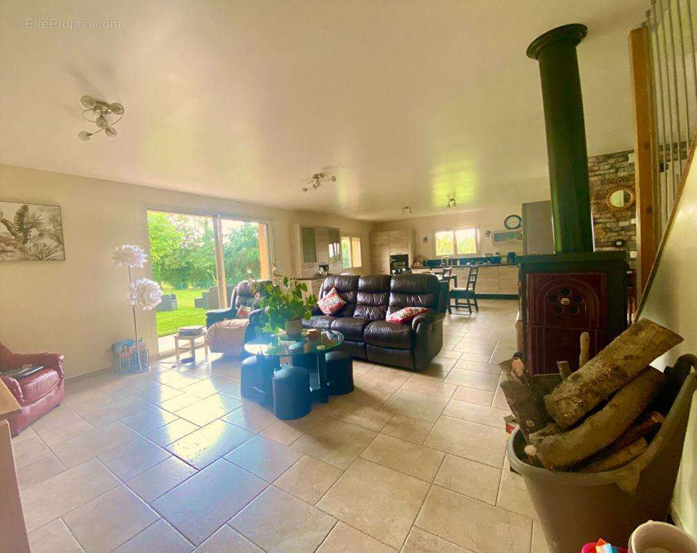 Maison à PONT-L&#039;EVEQUE