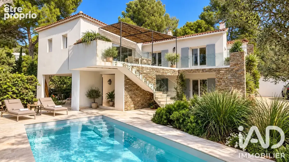 Photo 1 - Maison à CARQUEIRANNE