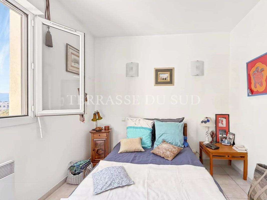 Appartement à MARSEILLE-12E