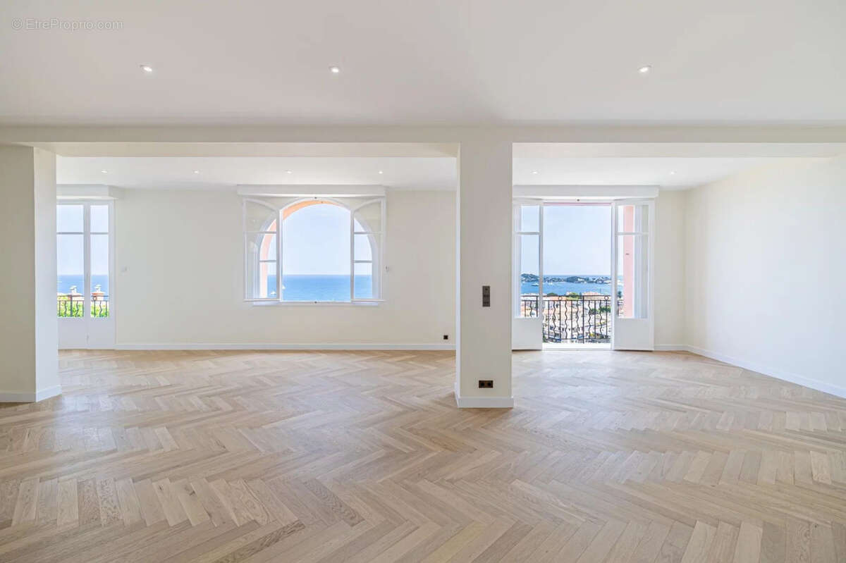 Appartement à BEAULIEU-SUR-MER