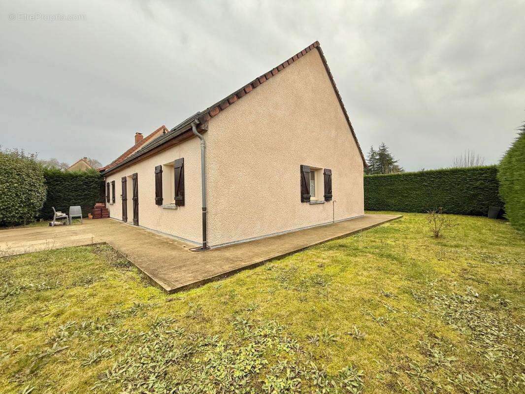 Maison à LONGECOURT-EN-PLAINE