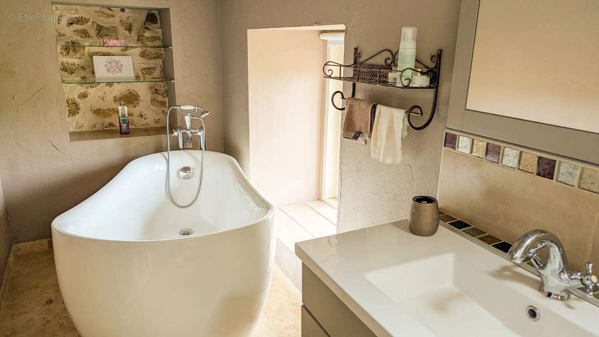 Maison à BEAULIEU-SUR-DORDOGNE