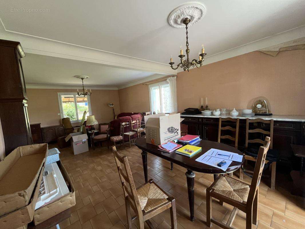 Maison 140 m² à Chabanais  - photo 5