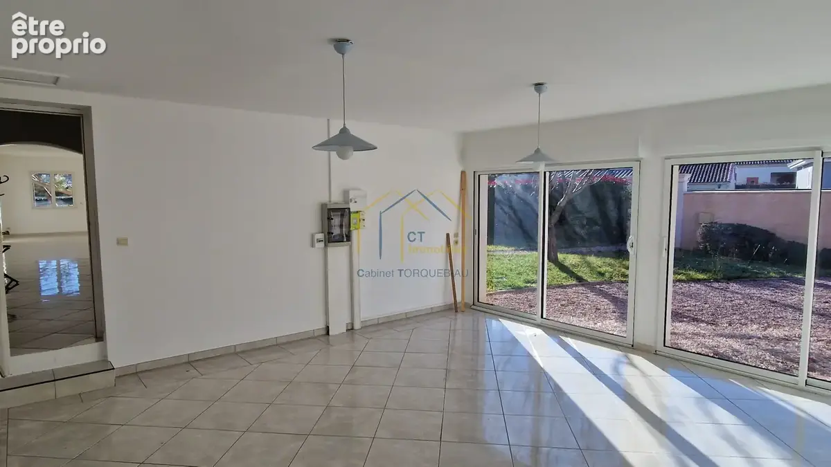 Villa plain-pied 6 pièces de 177m2 sur 700m2 de terrain - photo 11