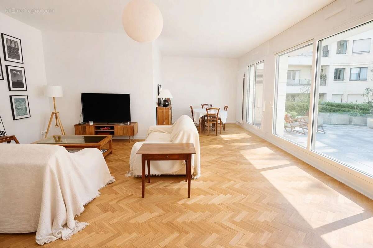 Appartement à LEVALLOIS-PERRET