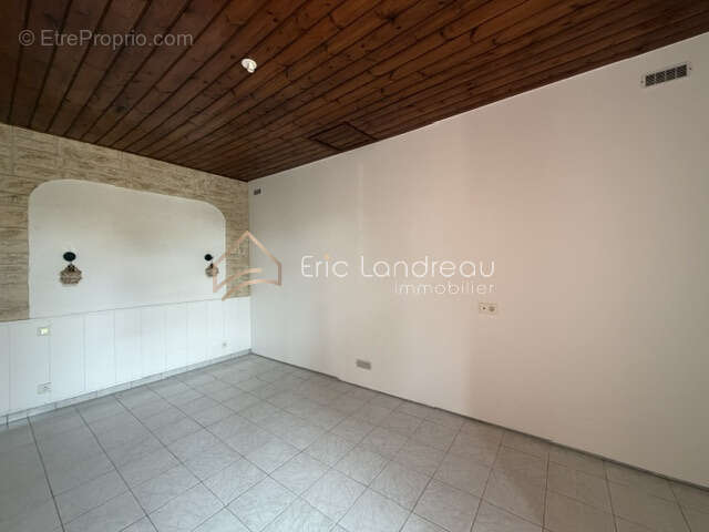 Maison en pierre de caractère   2 chambres   Jardin   Dépendances   Centre-bourg - photo 6