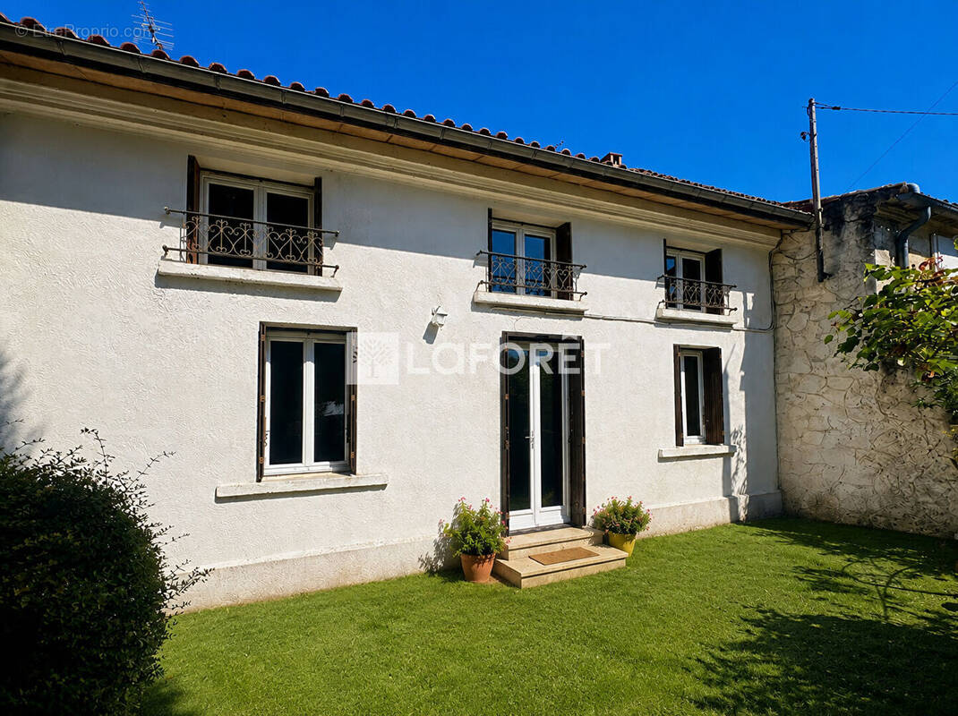 Maison à SAINTE-TERRE