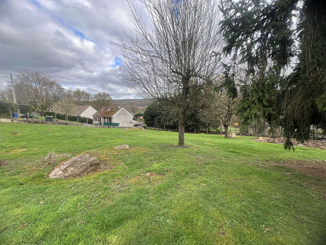 Maison à VILLENEUVE-SUR-BELLOT