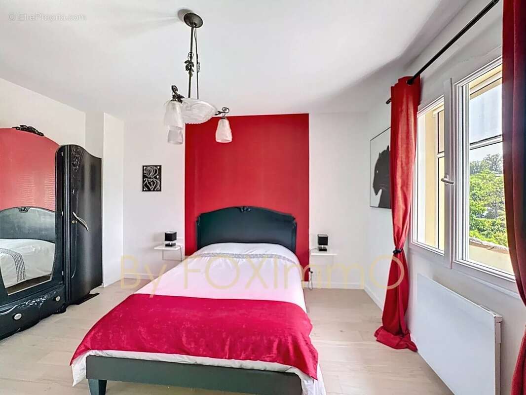 Maison à MONTAUROUX