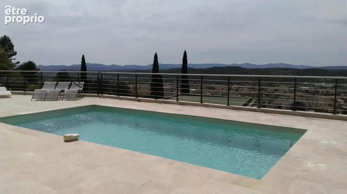 Draguignan,  villa récente RT12  avec un  bel appartement  type 3 +studio - photo 4