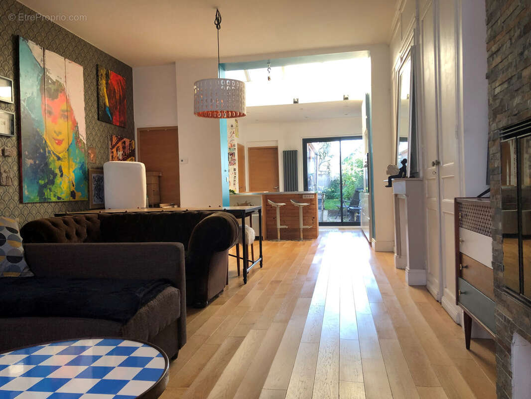 Maison à LA CHAPELLE-D'ARMENTIERES