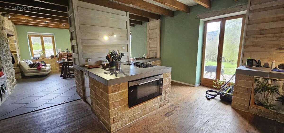 Maison à HAUTEVILLE-LOMPNES