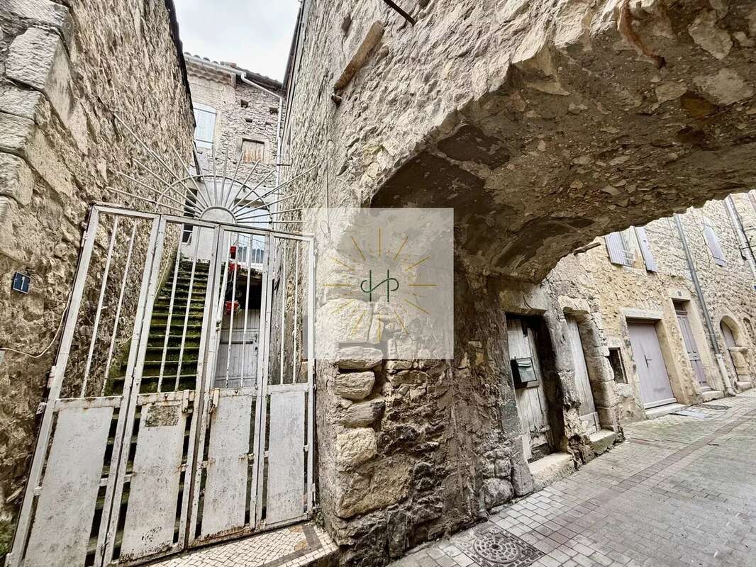 Maison à CRUAS
