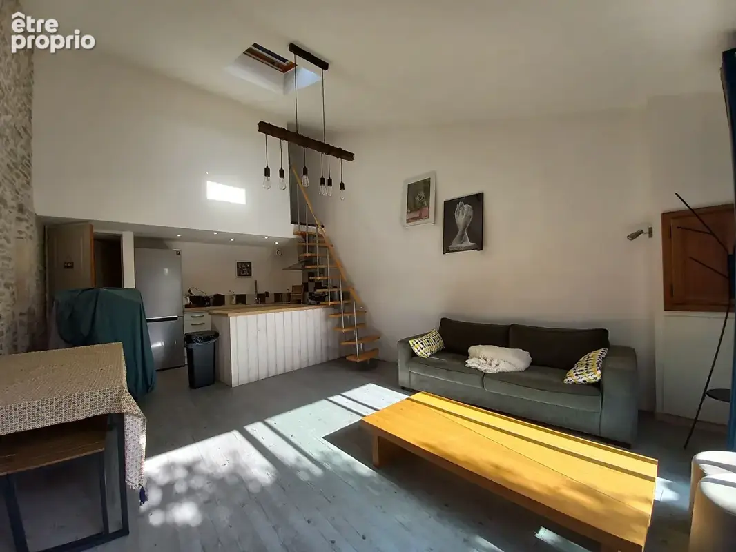 Ancien chai rénové de 57 m² avec patio : charme et authenticité ! - photo 7