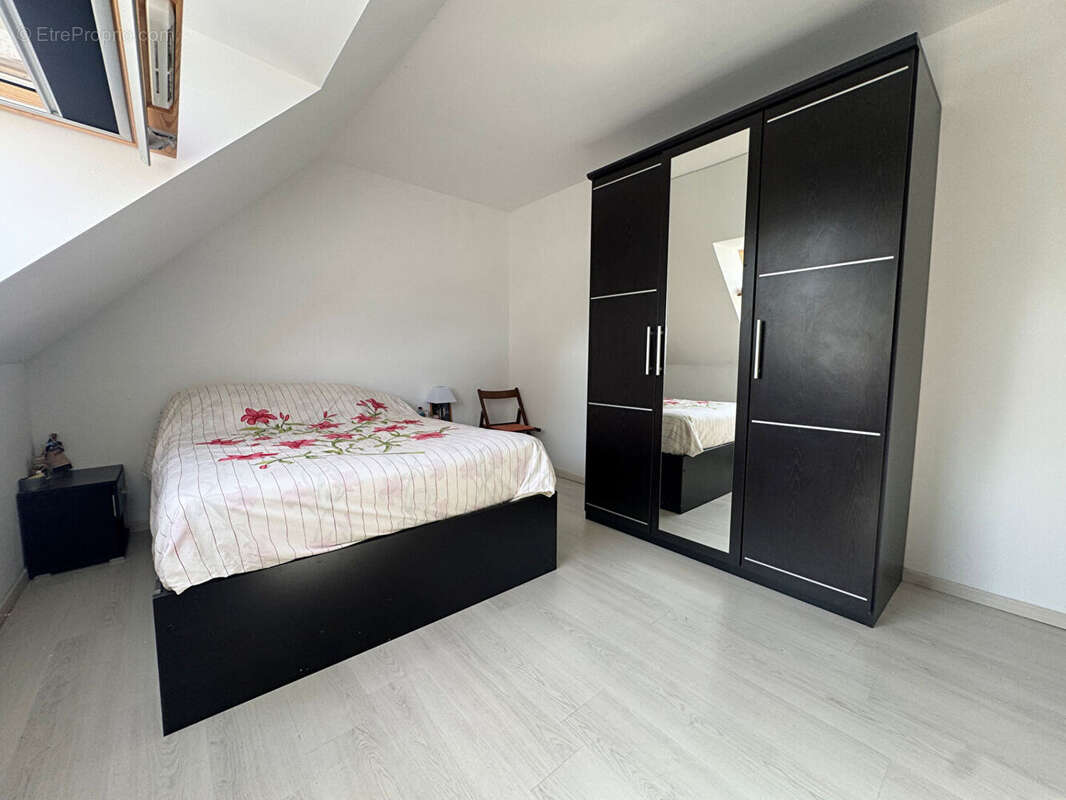 Maison à CHAMPIGNE