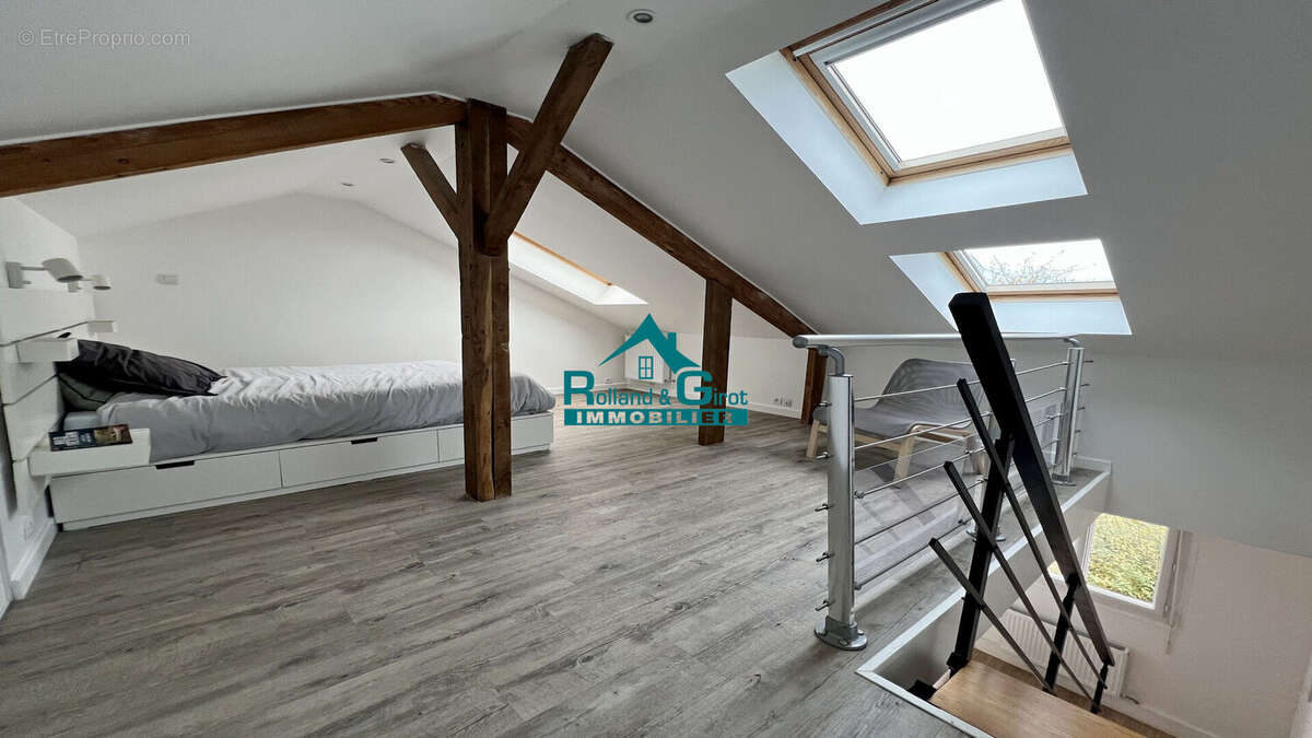 Maison à NOYAL-SUR-VILAINE