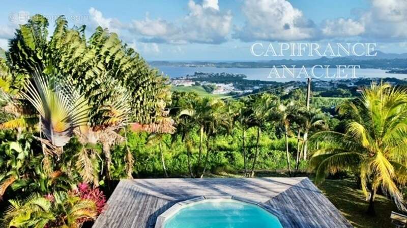 COUP DE CŒUR Magnifique Villa vue mer à vendre à LE ROBERT (972) - photo 14