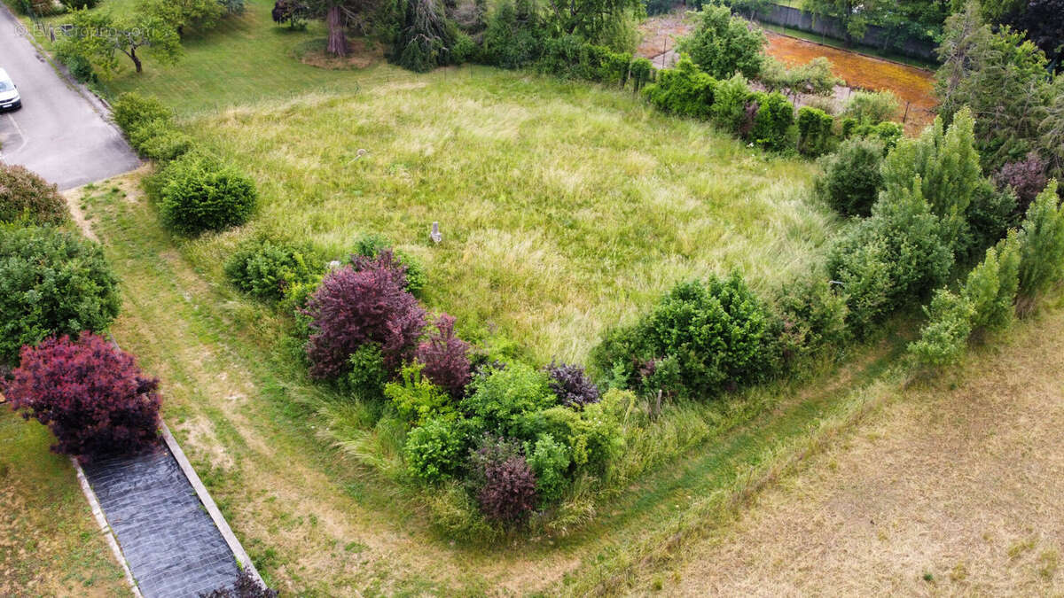 Terrain à VALMONT
