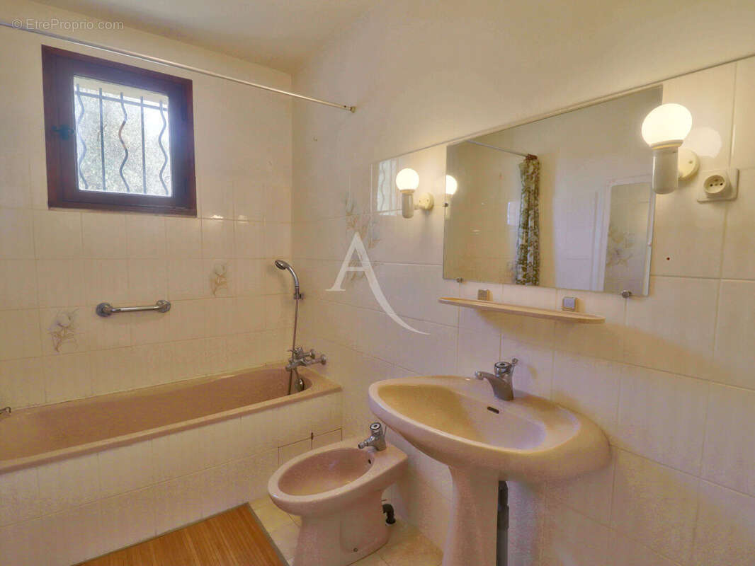 Villa lumineuse sur les hauteurs de Corbieres En Provence - photo 17