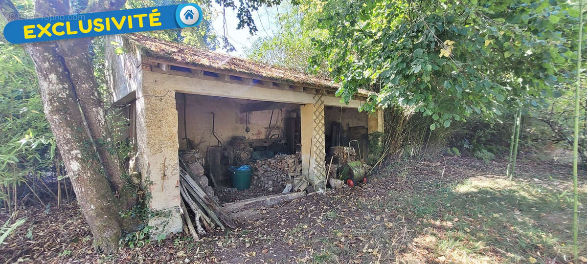 Maison à COMBREUX