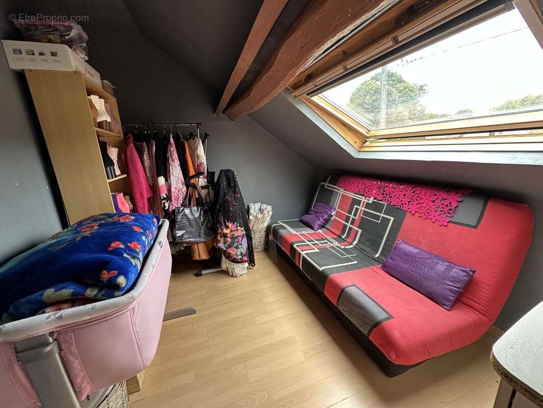 Maison 65 m² à Le Favril  - photo 7