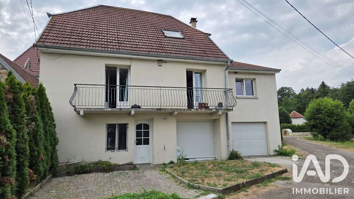 Maison 162 m² à Chambornay-Les-Pin  - photo 7