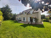 Maison à MAGNY-LES-HAMEAUX