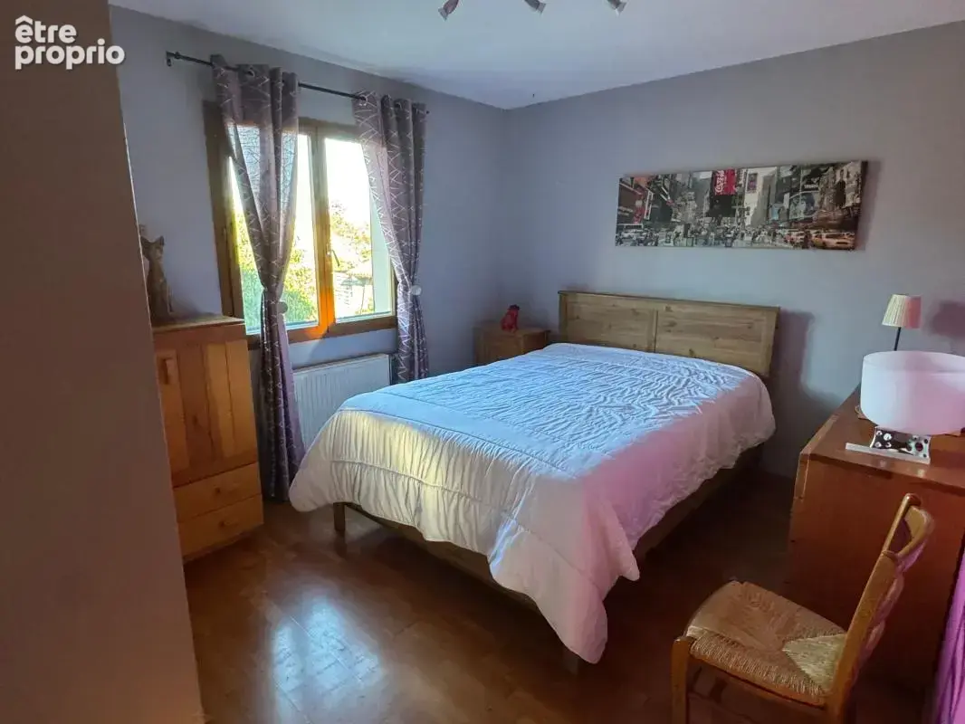 Belle propriété familiale avec grand parc arboré de 1 600 m² - photo 7