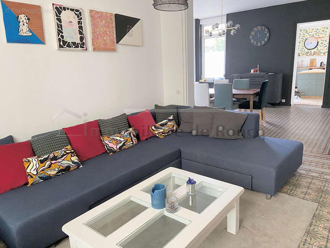Maison 240 m² centre bourg - photo 5