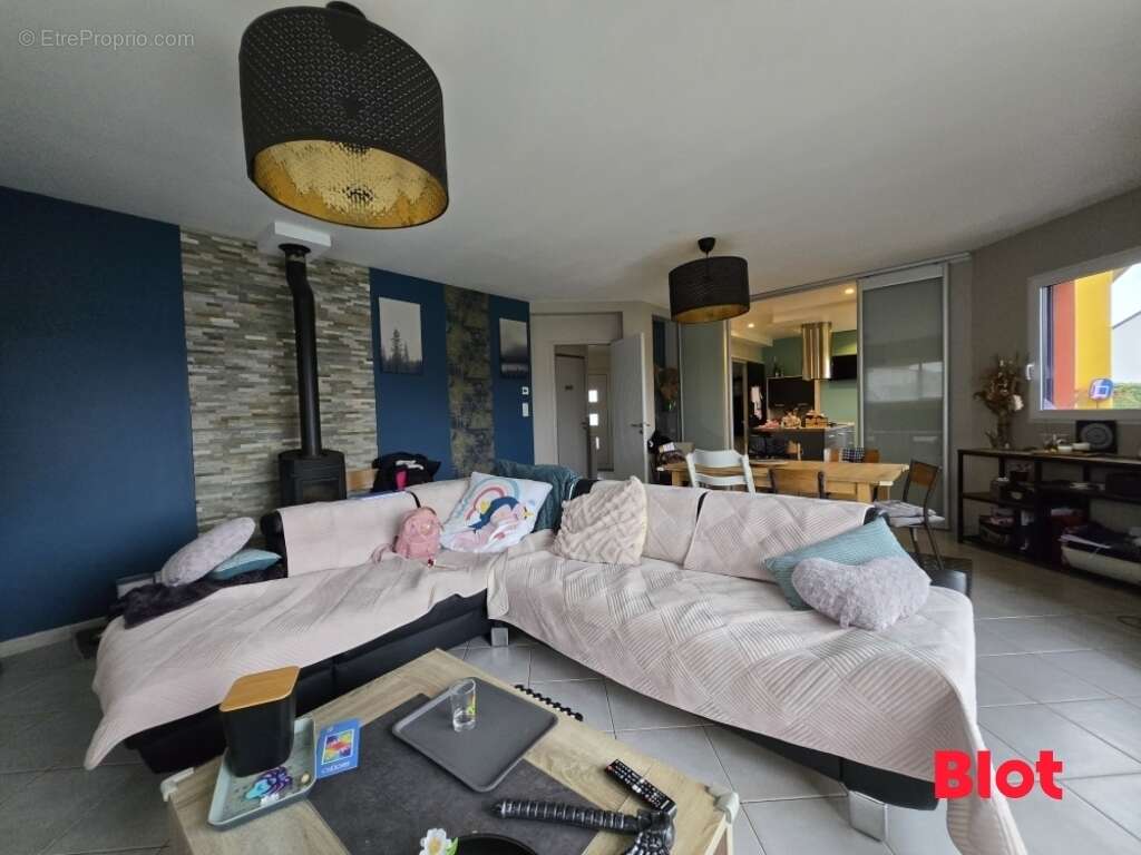 Maison à SAINT-BRICE-EN-COGLES