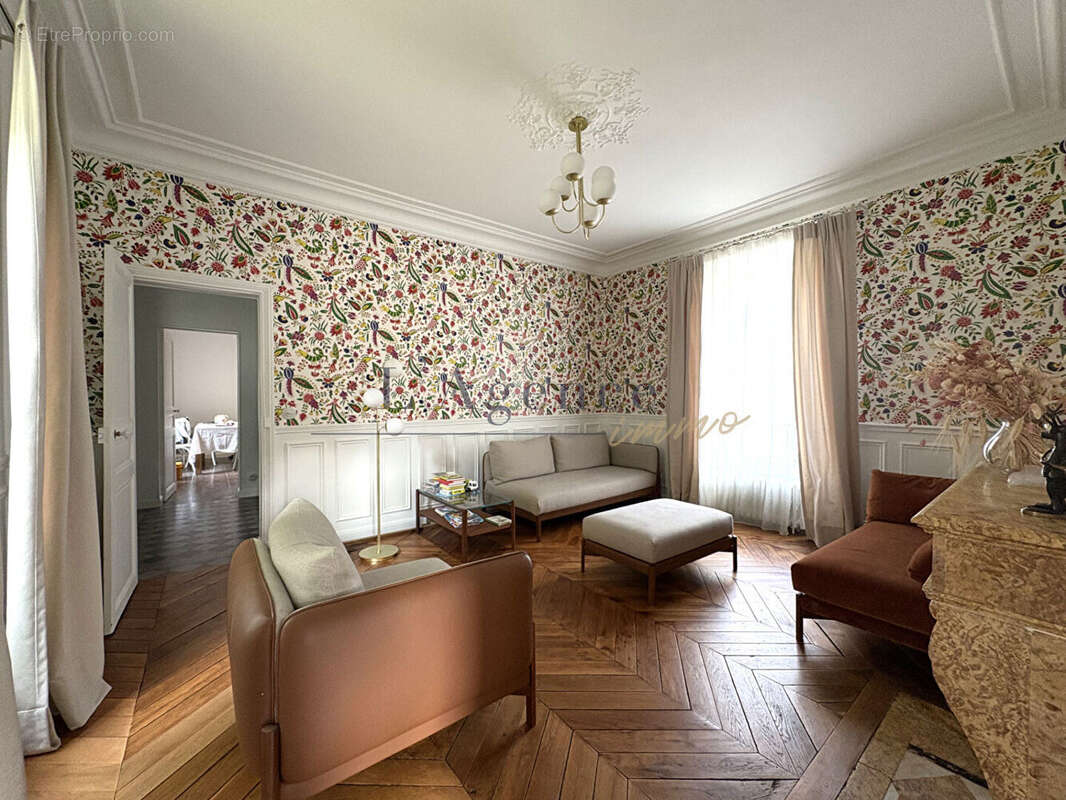 Maison à CHANTILLY
