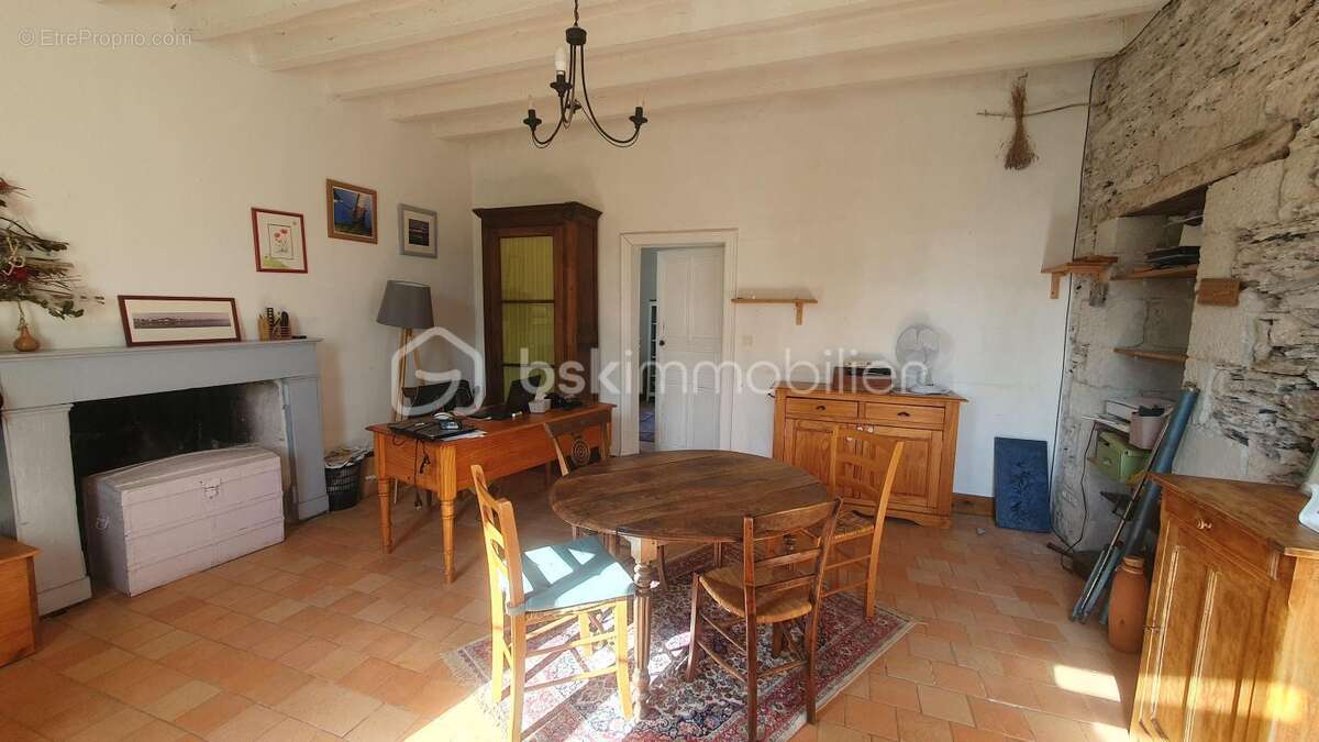 Longère de 300m² à la Bohalle - photo 8