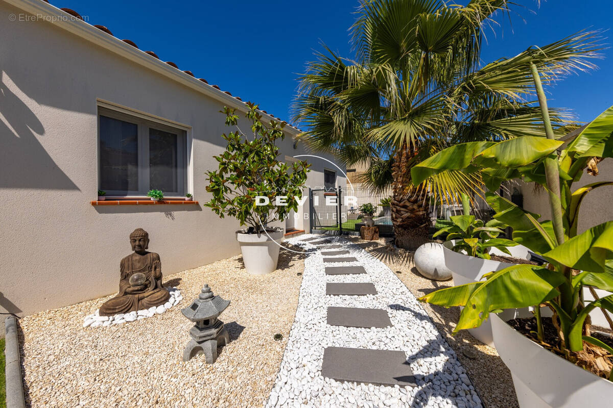 Maison à RESTINCLIERES
