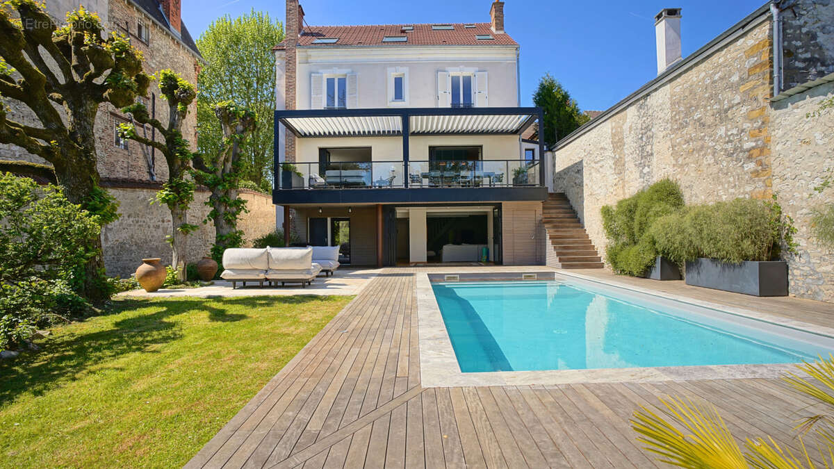 Maison à FONTAINEBLEAU