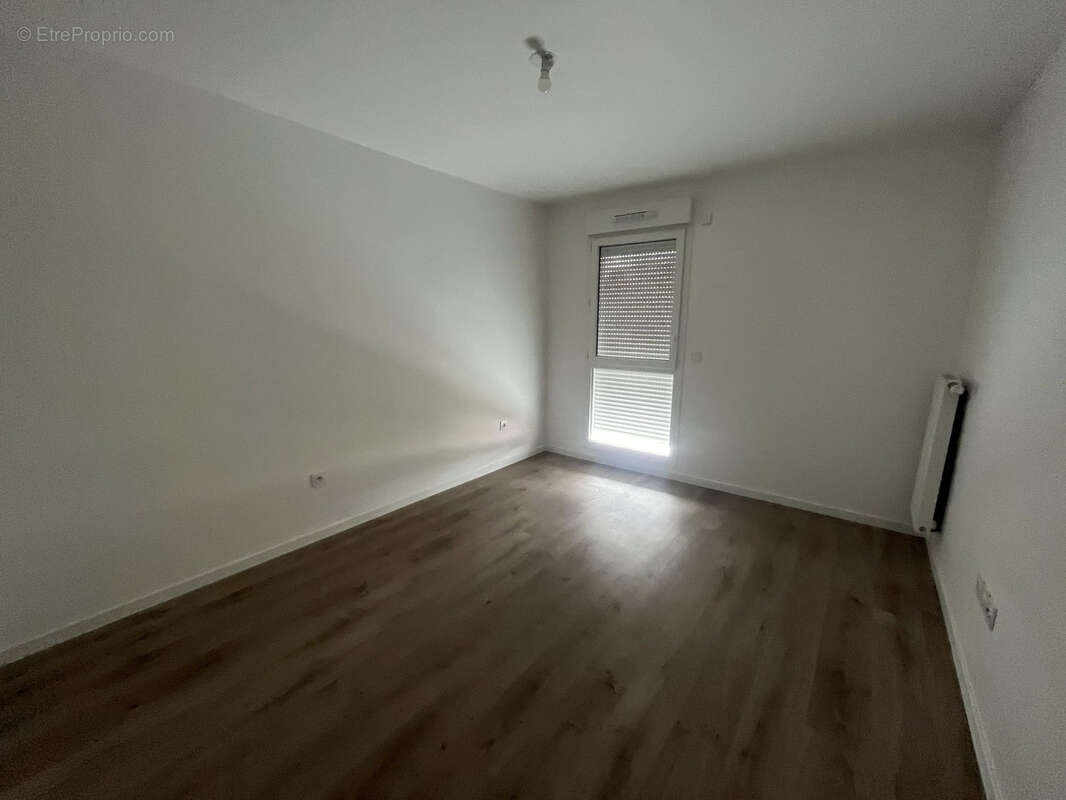 Appartement à PARAY-VIEILLE-POSTE