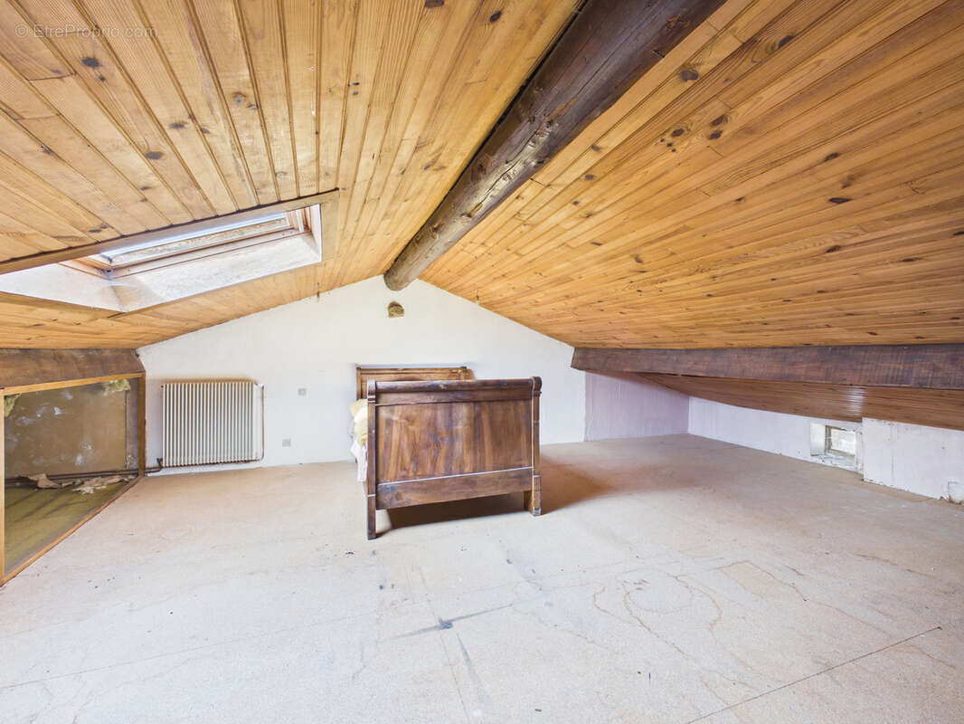 Maison à LA SEAUVE-SUR-SEMENE