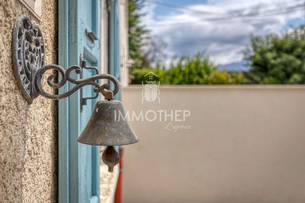Maison 167 m² à Saint-Jean-De-Moirans  - photo 3