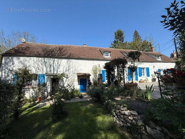 Photo 1 - Maison à JOUY-SUR-MORIN