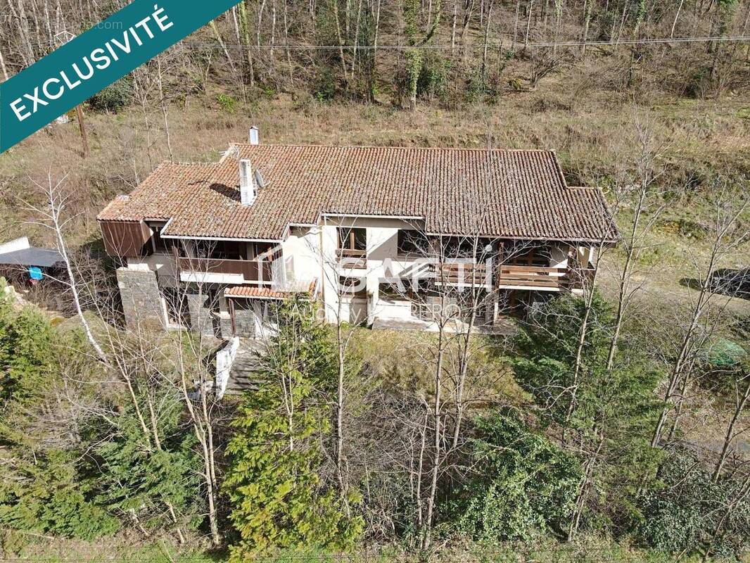 Photo 1 - Commerce à AX-LES-THERMES