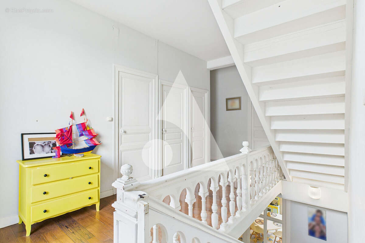 Maison à NESMY